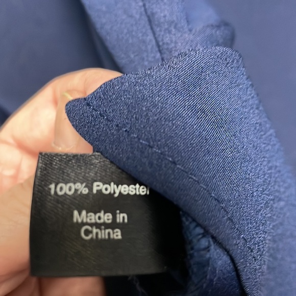 💕4 for $25💕 Women’s bell sleeve Lane Bryant top. - Picture 6 of 7